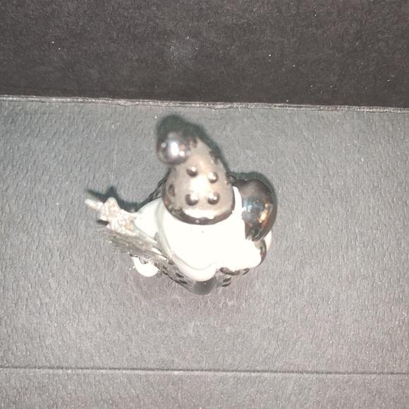 Pier 1 Imports Santa Pere Silver & White Ceramic Figurine Original Box Retired - Picture 5 of 8